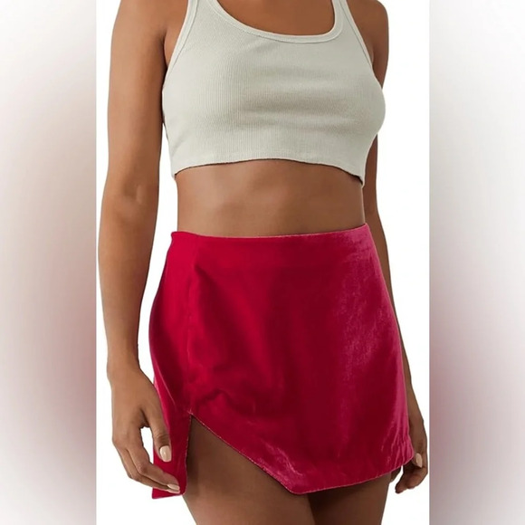 Free People Annalise Velvet Mini Skirt in Pink Phenom Size 10 - Picture 1 of 12